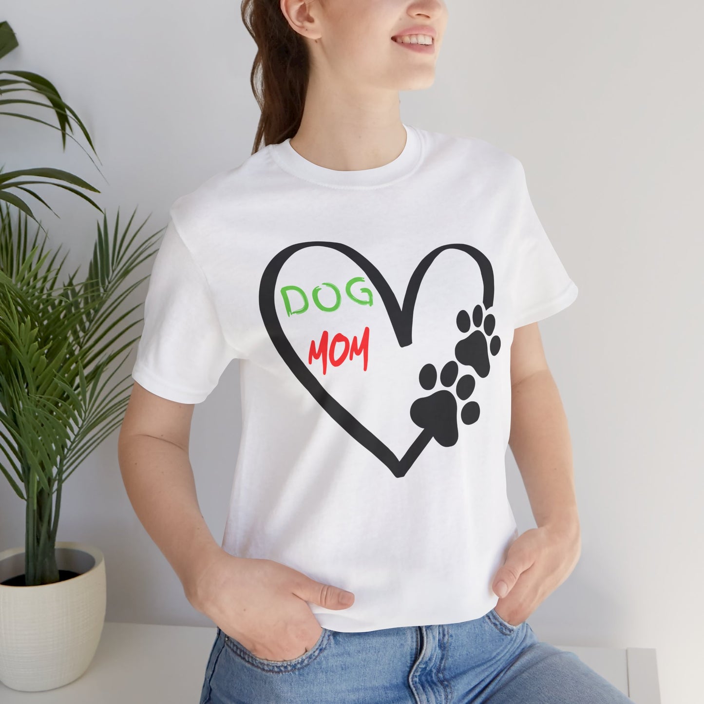 T-Shirt - Dog Mom Heart