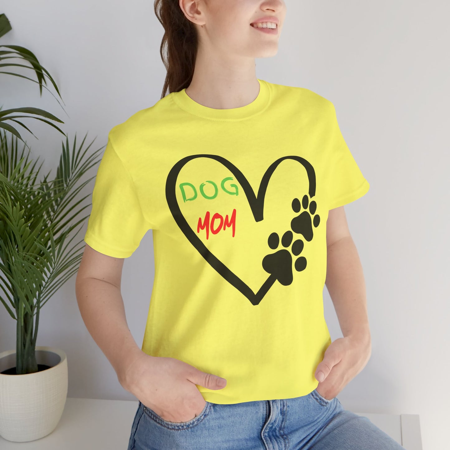 T-Shirt - Dog Mom Heart