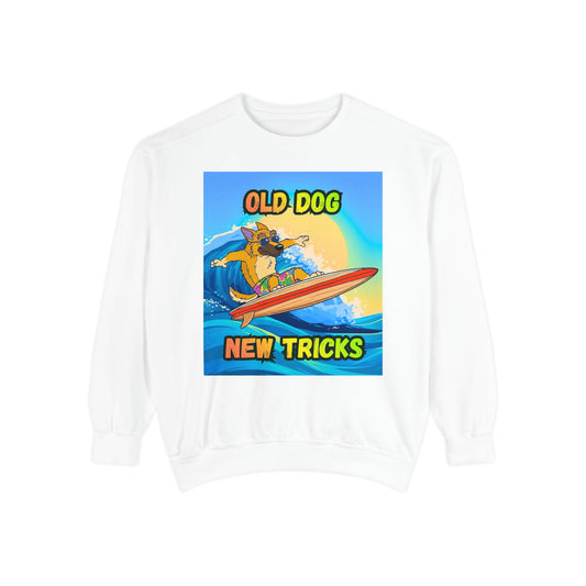 Sweatshirt - Old Dog New Tricks Surfer