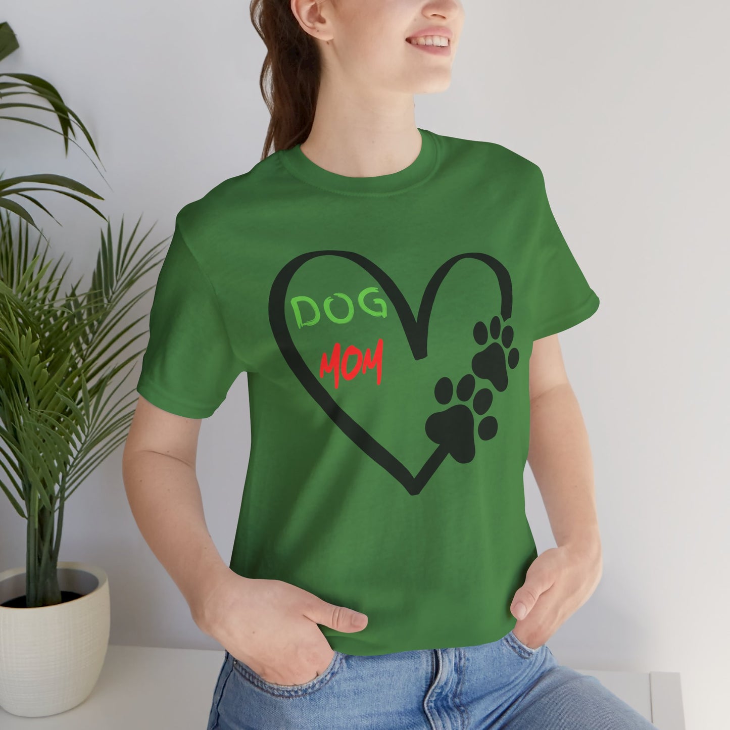 T-Shirt - Dog Mom Heart