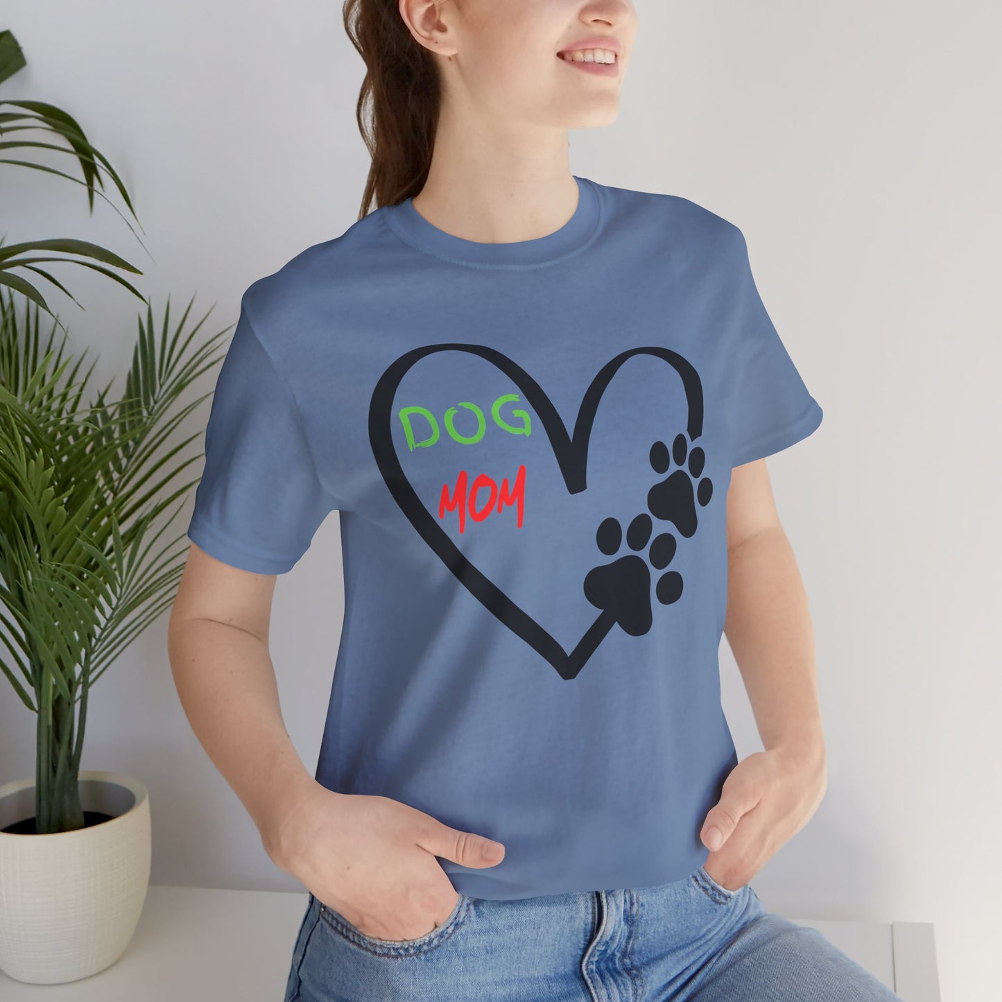 T-Shirt - Dog Mom Heart