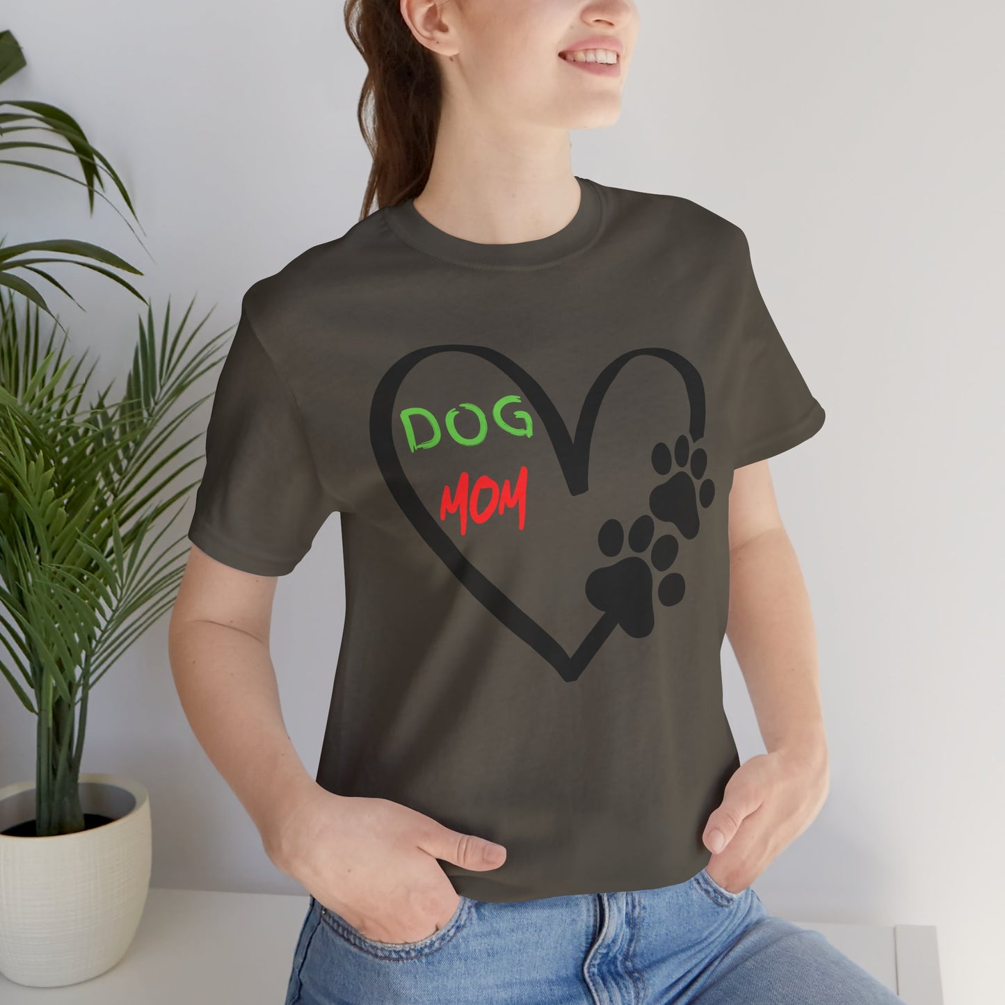 T-Shirt - Dog Mom Heart