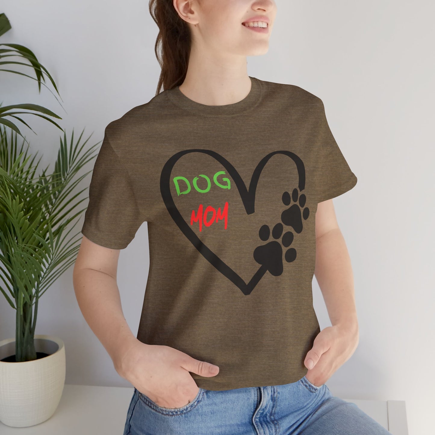 T-Shirt - Dog Mom Heart