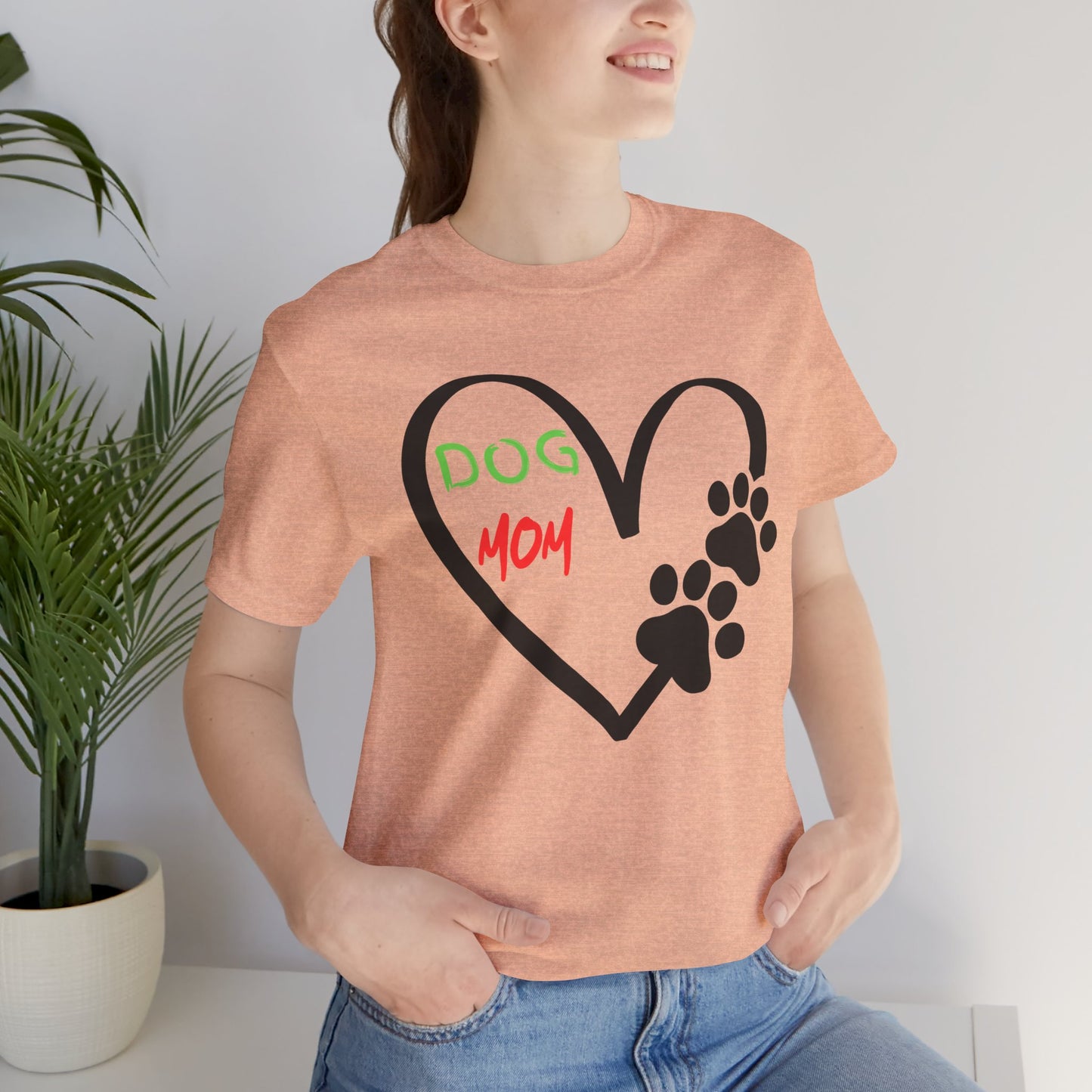 T-Shirt - Dog Mom Heart