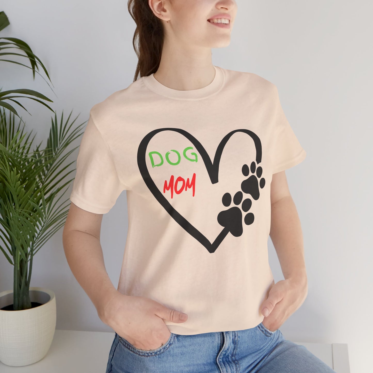 T-Shirt - Dog Mom Heart